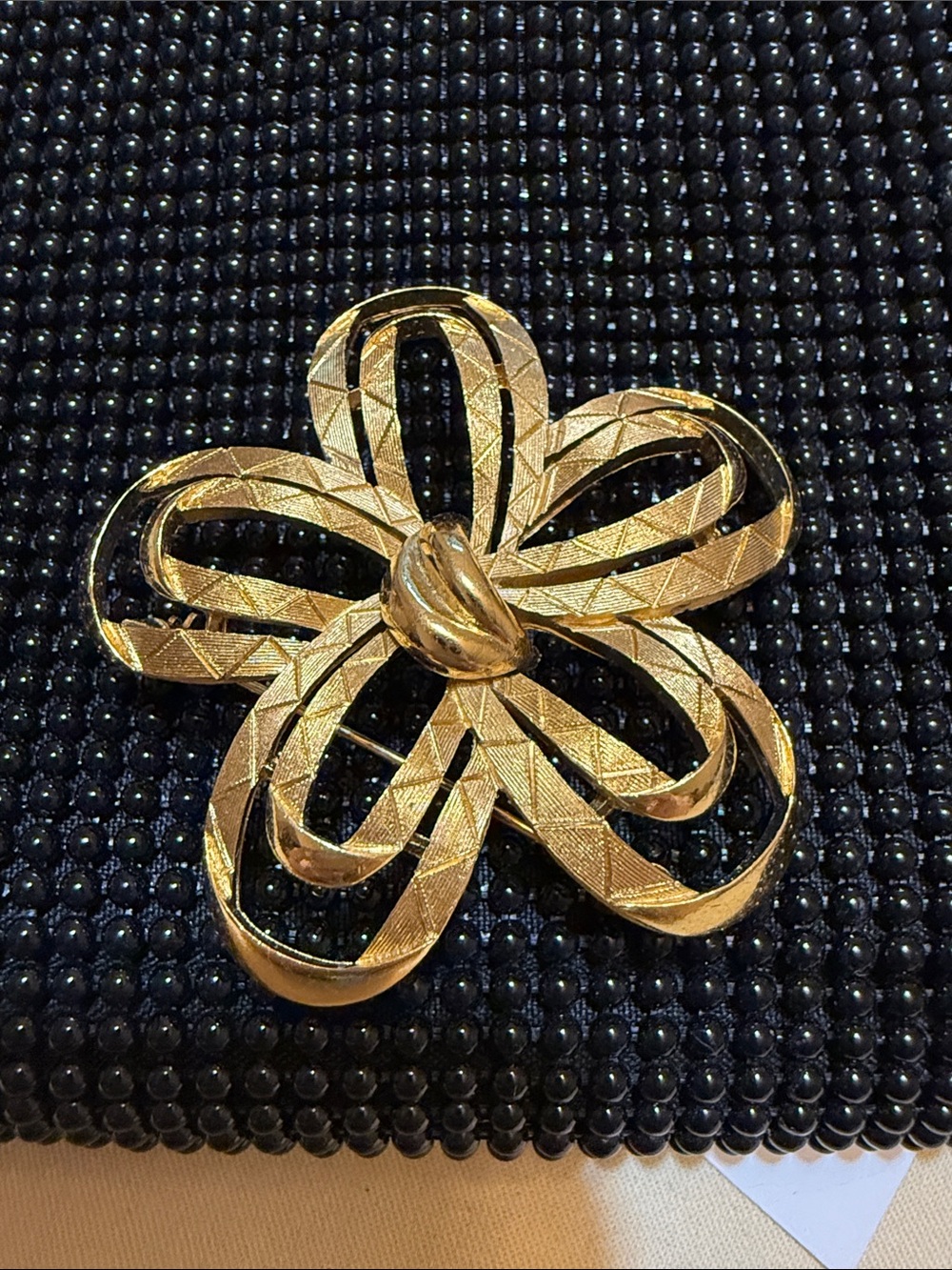 Trifari Gold Flower Brooch Pin -Women Jewelry